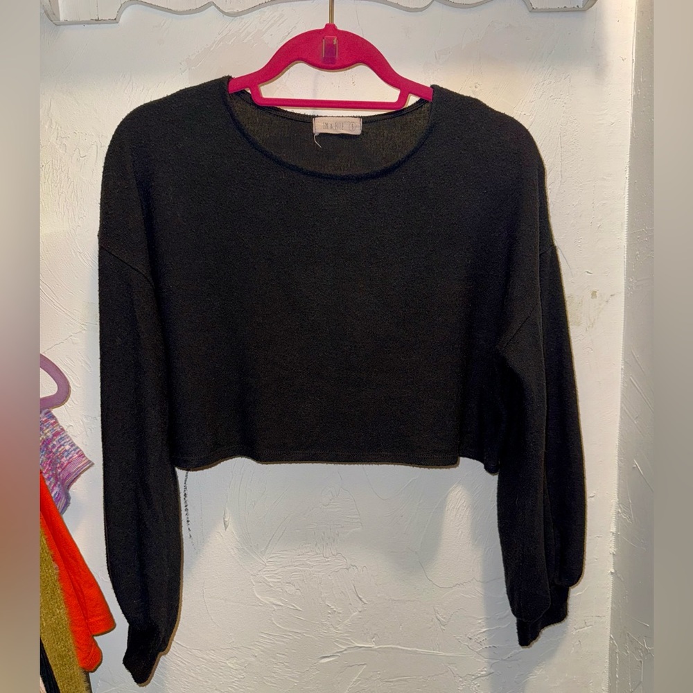 Em & Elle Black Long Sleeve Crop Top